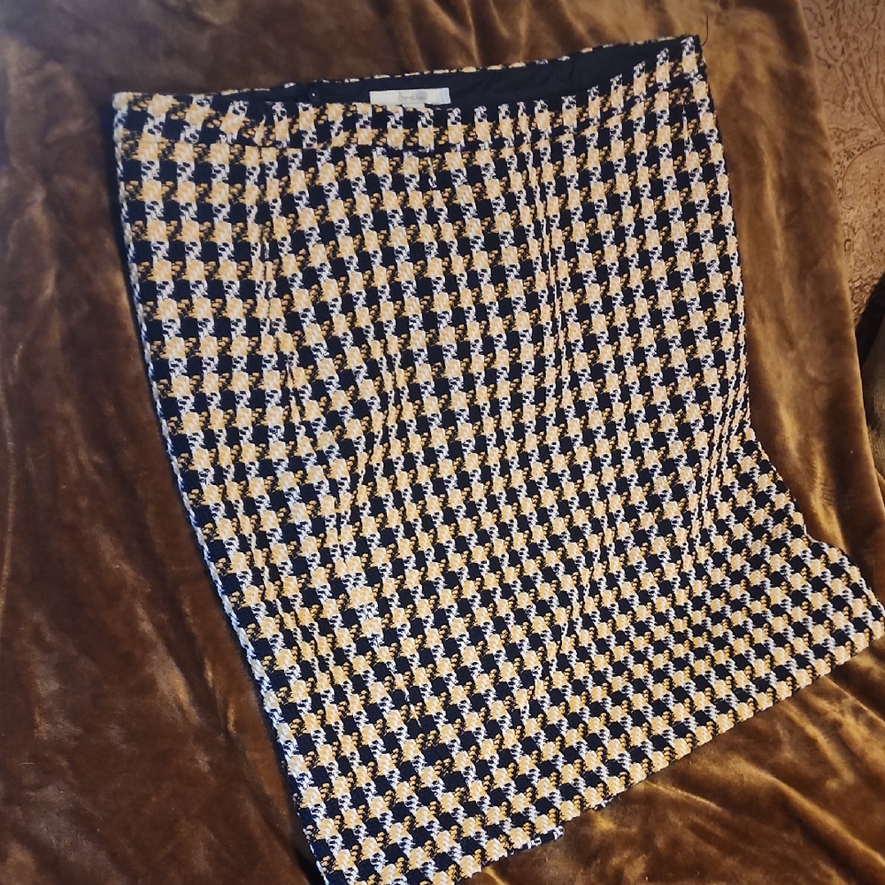 Boden Navy and White Houndstooth Pencil Skirt